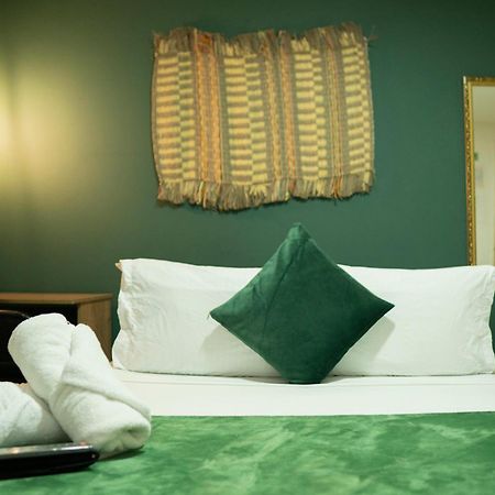 Africa House-Casa Hotel Laureles-La70 Медельїн Екстер'єр фото