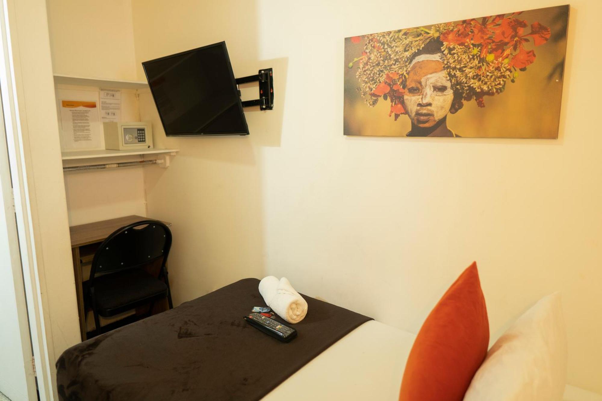 Africa House-Casa Hotel Laureles-La70 Медельїн Екстер'єр фото