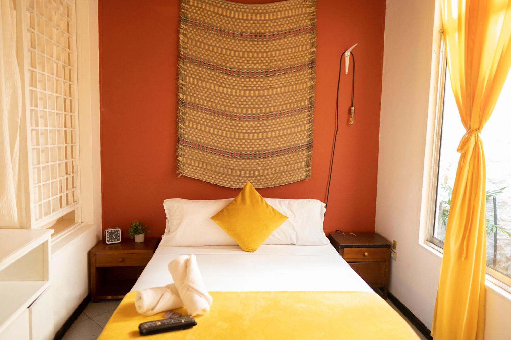 Africa House-Casa Hotel Laureles-La70 Медельїн Екстер'єр фото