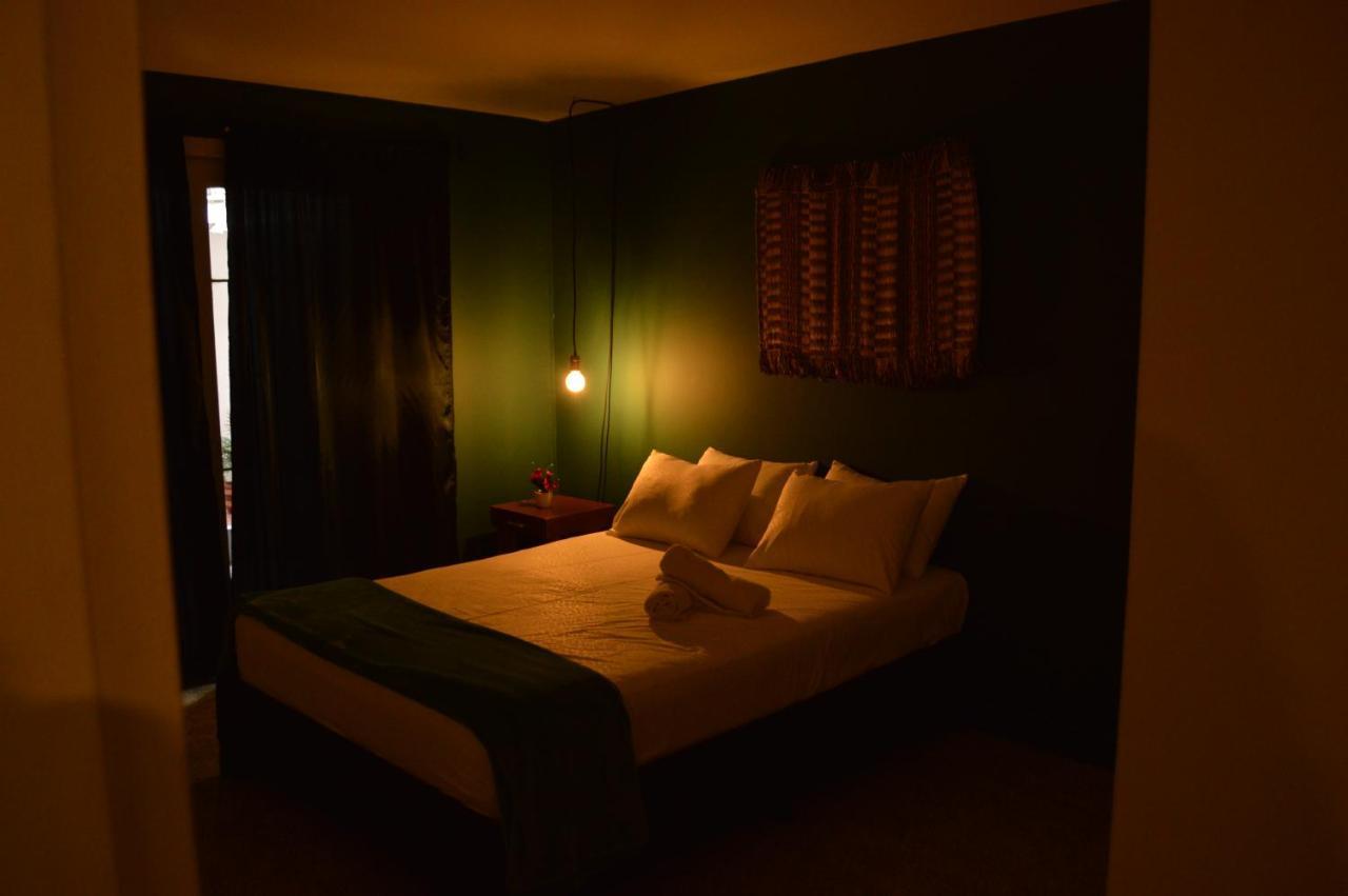 Africa House-Casa Hotel Laureles-La70 Медельїн Екстер'єр фото