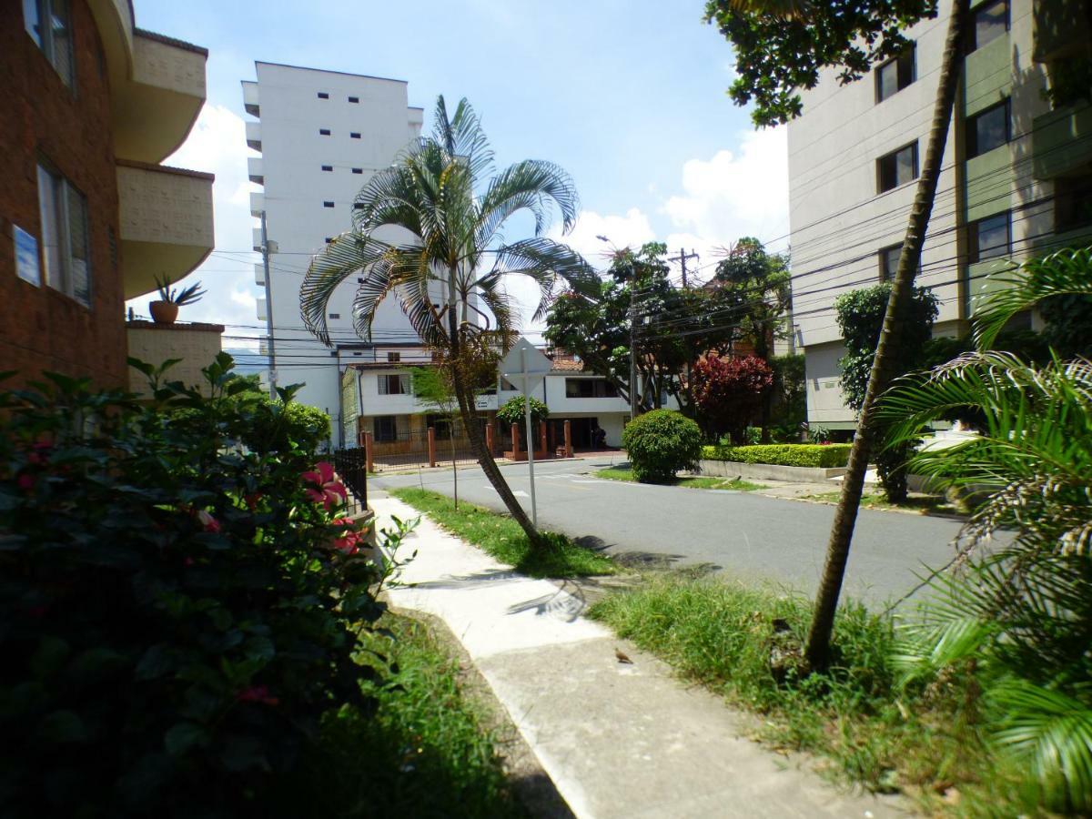 Africa House-Casa Hotel Laureles-La70 Медельїн Екстер'єр фото